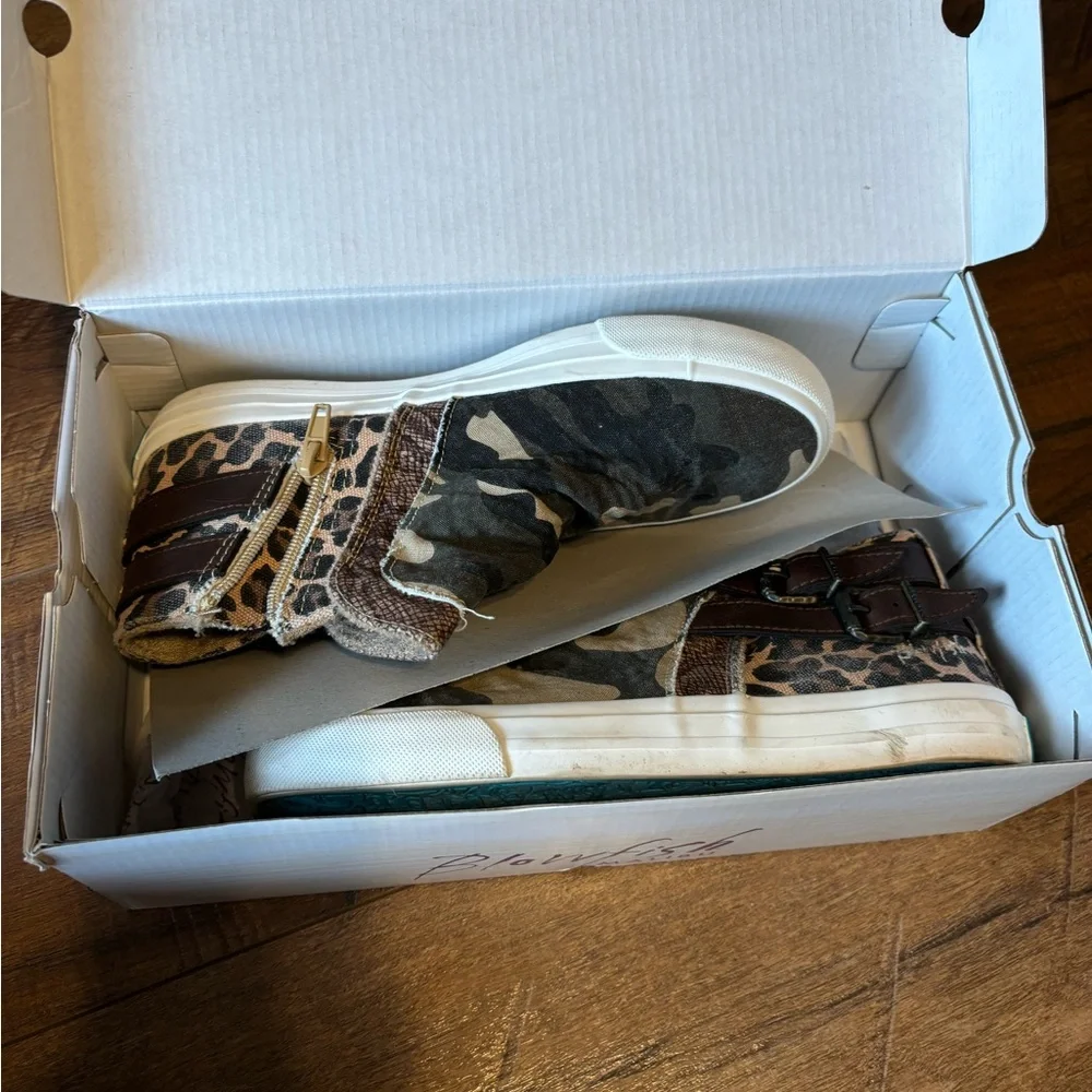 Worn once* Blowfish Makome Sneakers Size 7 - Picture 6 of 6